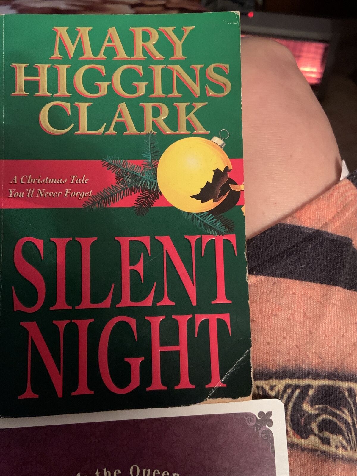 Book SILENT NIGHT By Mary Higgins Clark Queen Of Suspense PB 1996 Foxing