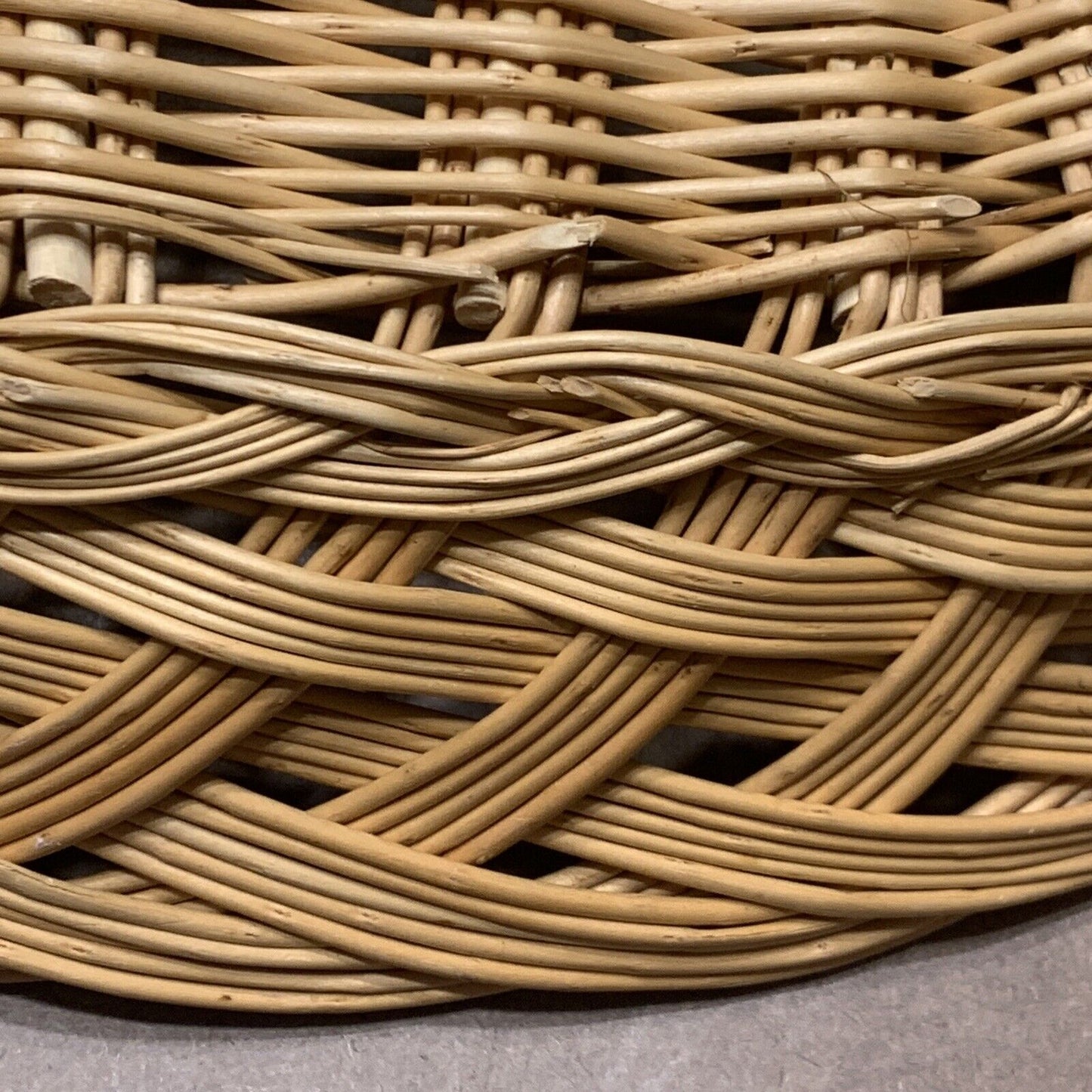 36cm Oval Woven Willow Wicker Tray Platter Gift Fruit Basket Plait Braid