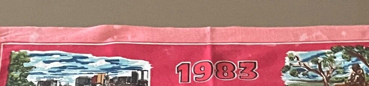 Vintage 1983 Calendar Year Tea Towel Australia LANDMARKS Tourist Attraction