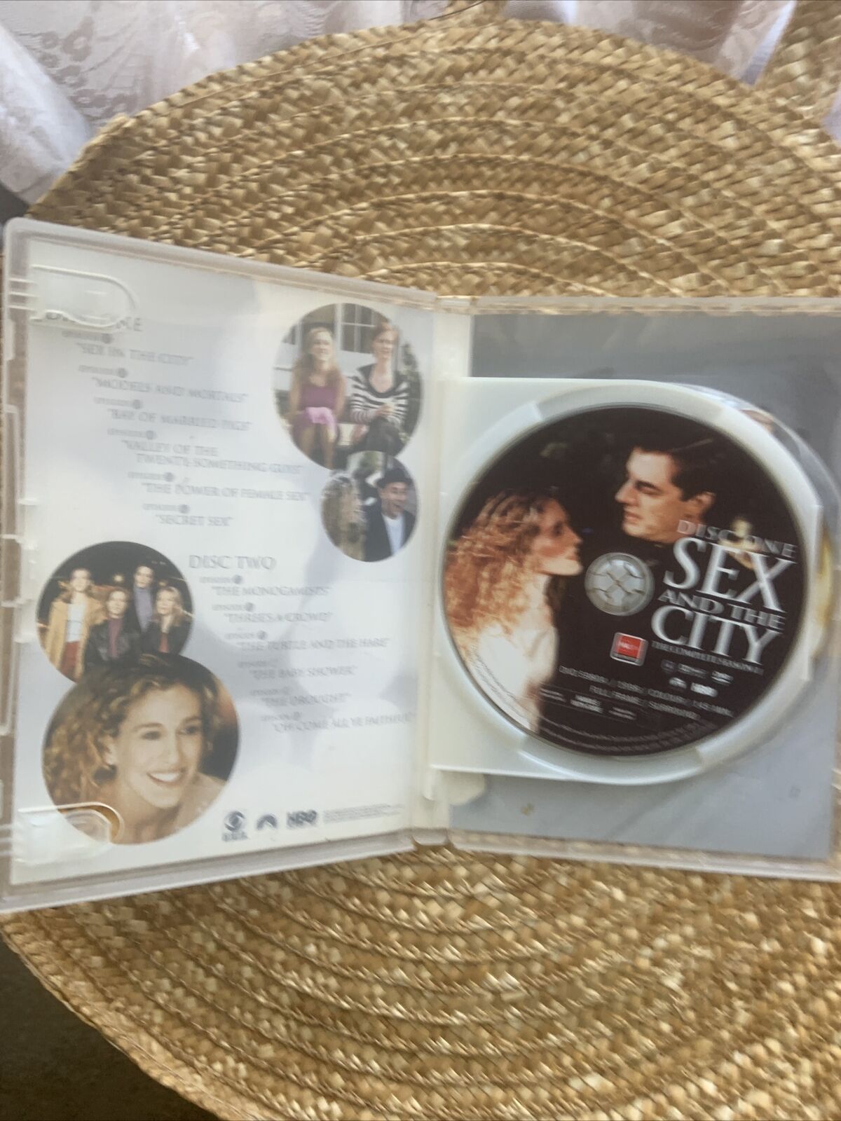 DVD SEX AND THE CITY Complete Season 1 12 eps 2 Disc DVD Set TV Series New York