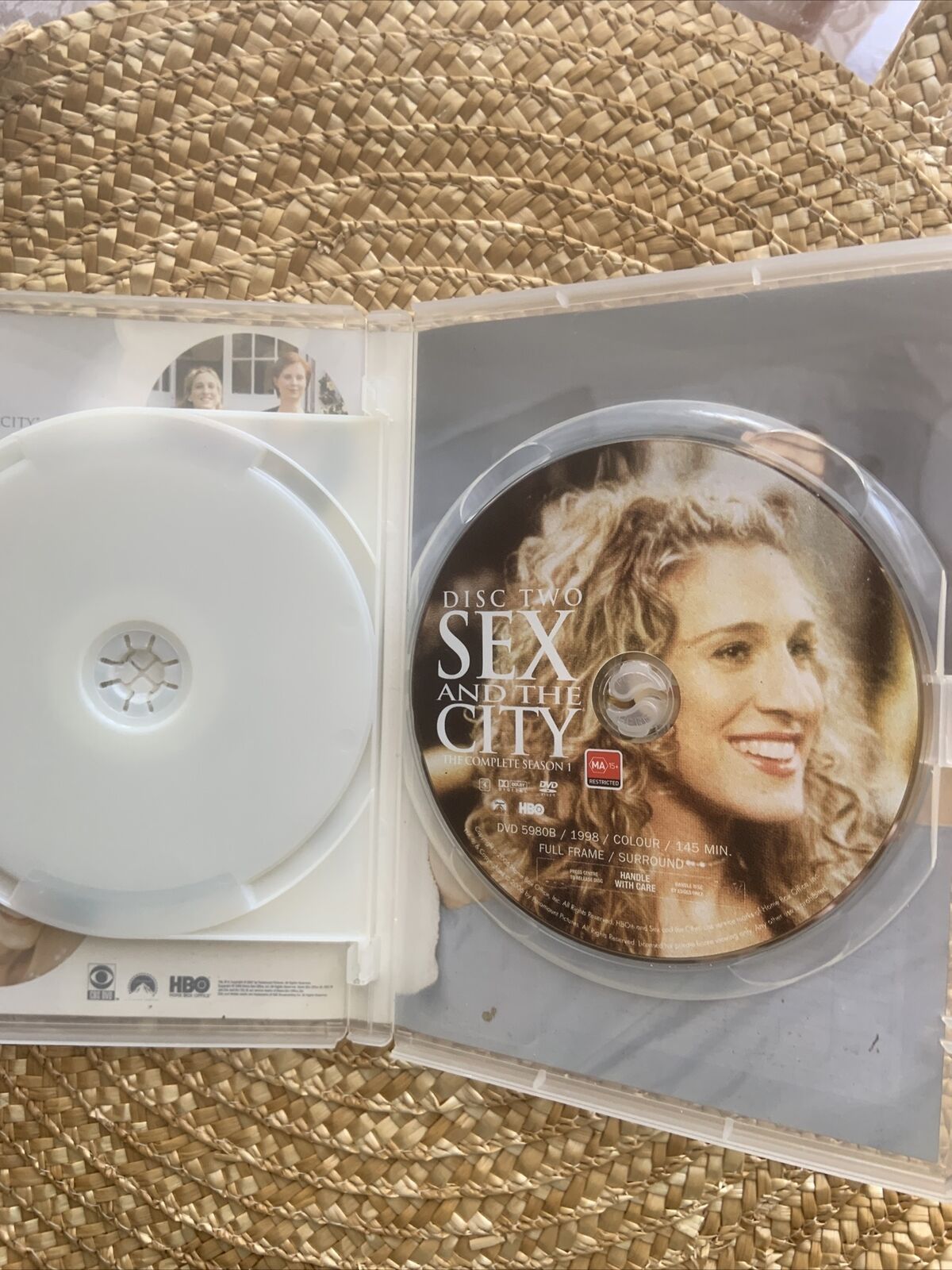 DVD SEX AND THE CITY Complete Season 1 12 eps 2 Disc DVD Set TV Series New York