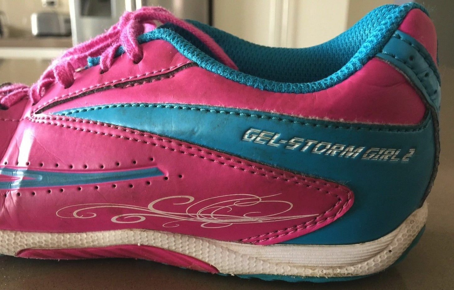 ASICS Running Shoe Pink Blue White Gel-Storm Girl 2 Girls Size 22cm US 3 EU 35