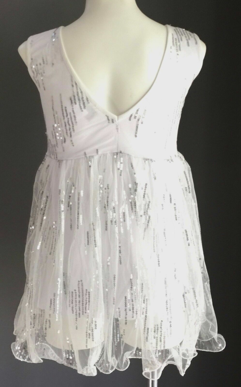 New Girls CANDY THREADZ Party Dress Sleeveless White & Silver Sequin Size 4 5