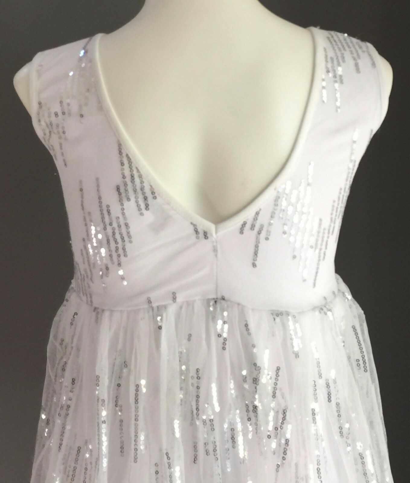 New Girls CANDY THREADZ Party Dress Sleeveless White & Silver Sequin Size 4 5