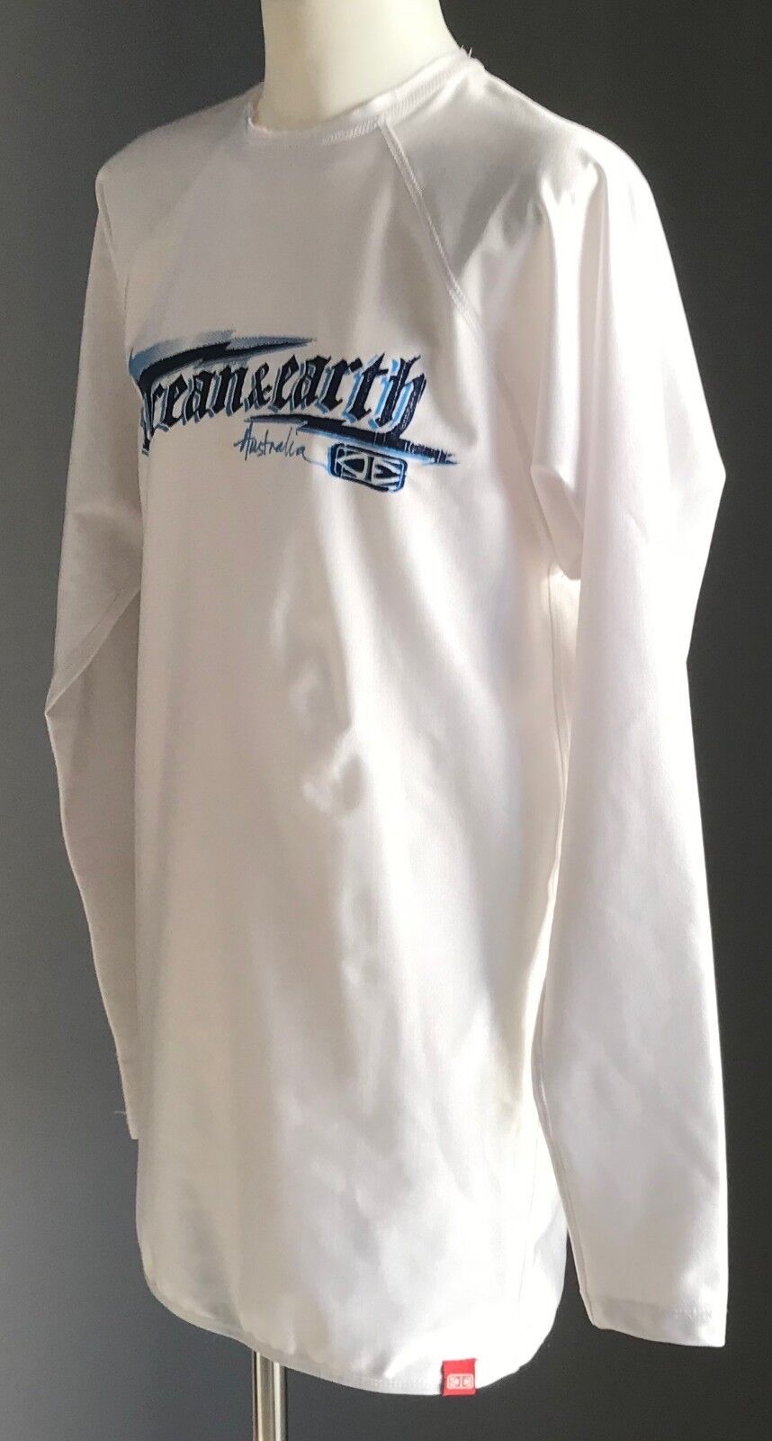Unisex Tween OCEAN & EARTH Rash Top White Long Sleeve Motif Chest Size M 12 14yr