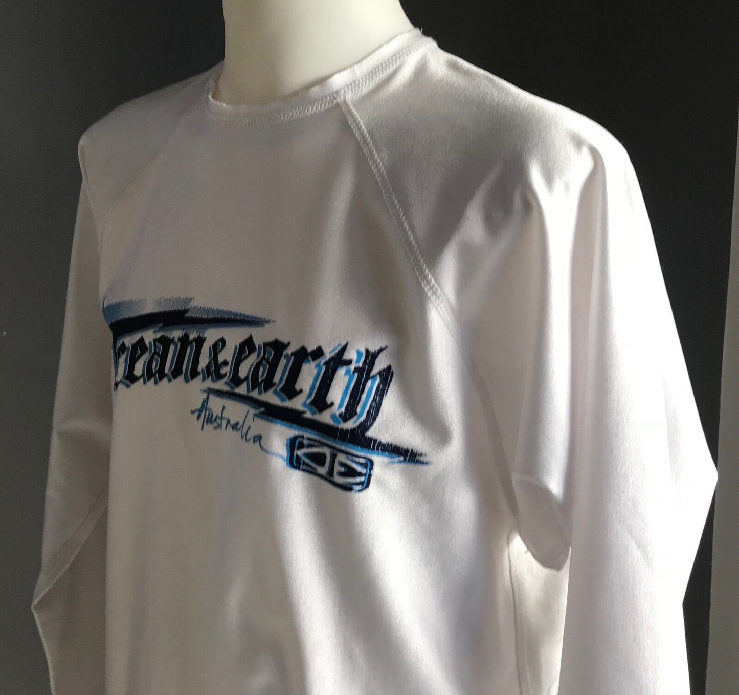 Unisex Tween OCEAN & EARTH Rash Top White Long Sleeve Motif Chest Size M 12 14yr