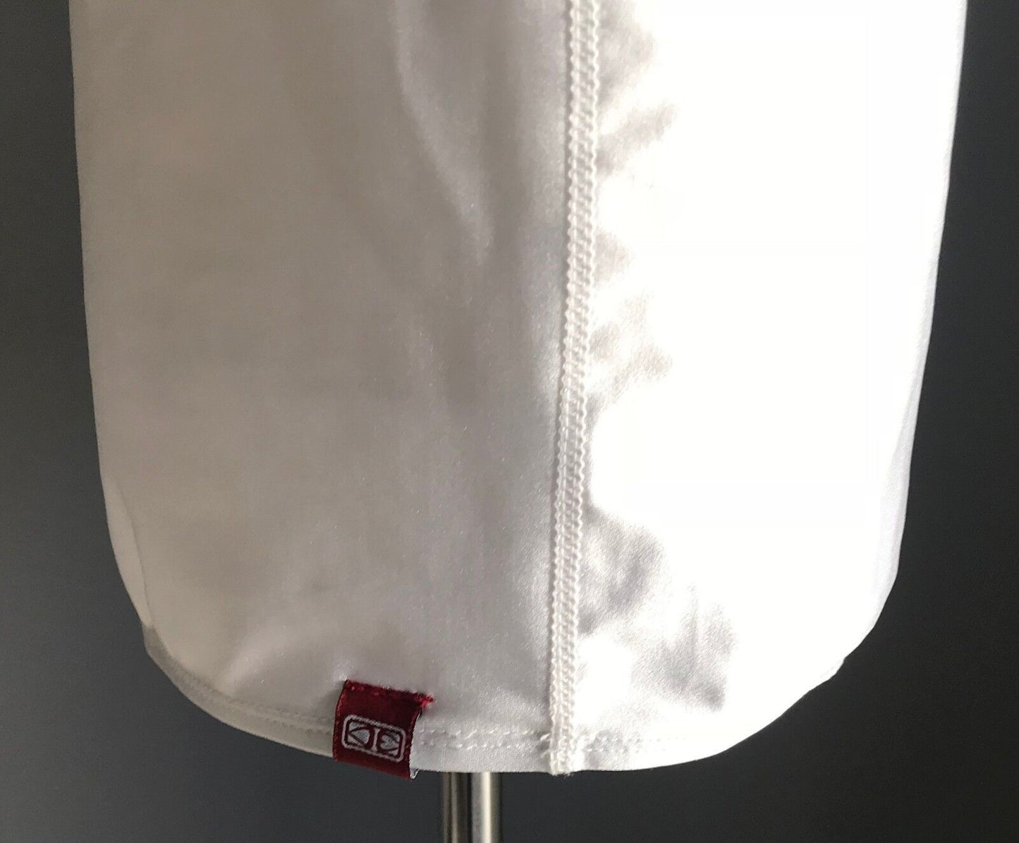 Unisex Tween OCEAN & EARTH Rash Top White Long Sleeve Motif Chest Size M 12 14yr