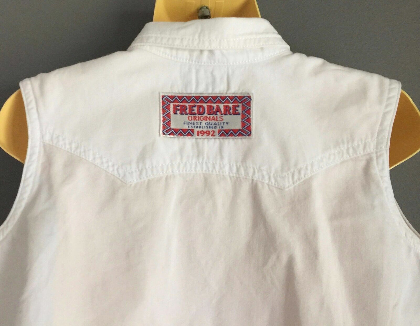 New Girls FRED BARE Shirt White Sleeveless Blouse Size 4 Stylish Casual