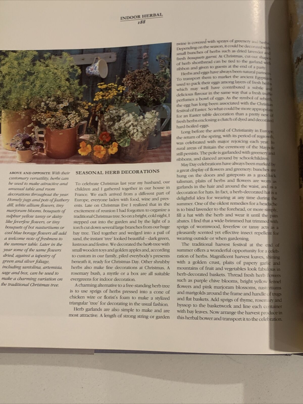 Vintage Geraldene Holts COMPLETE BOOK OF HERBS Reference Gardening HC 1991