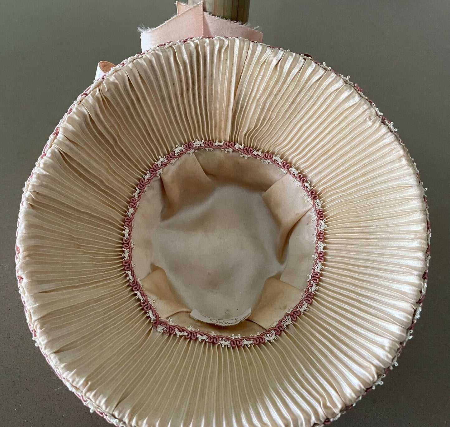Vintage WAYNE M KLESKI Collectable Ornamental Sun Hat Lace Flower RibbonTrim NEW