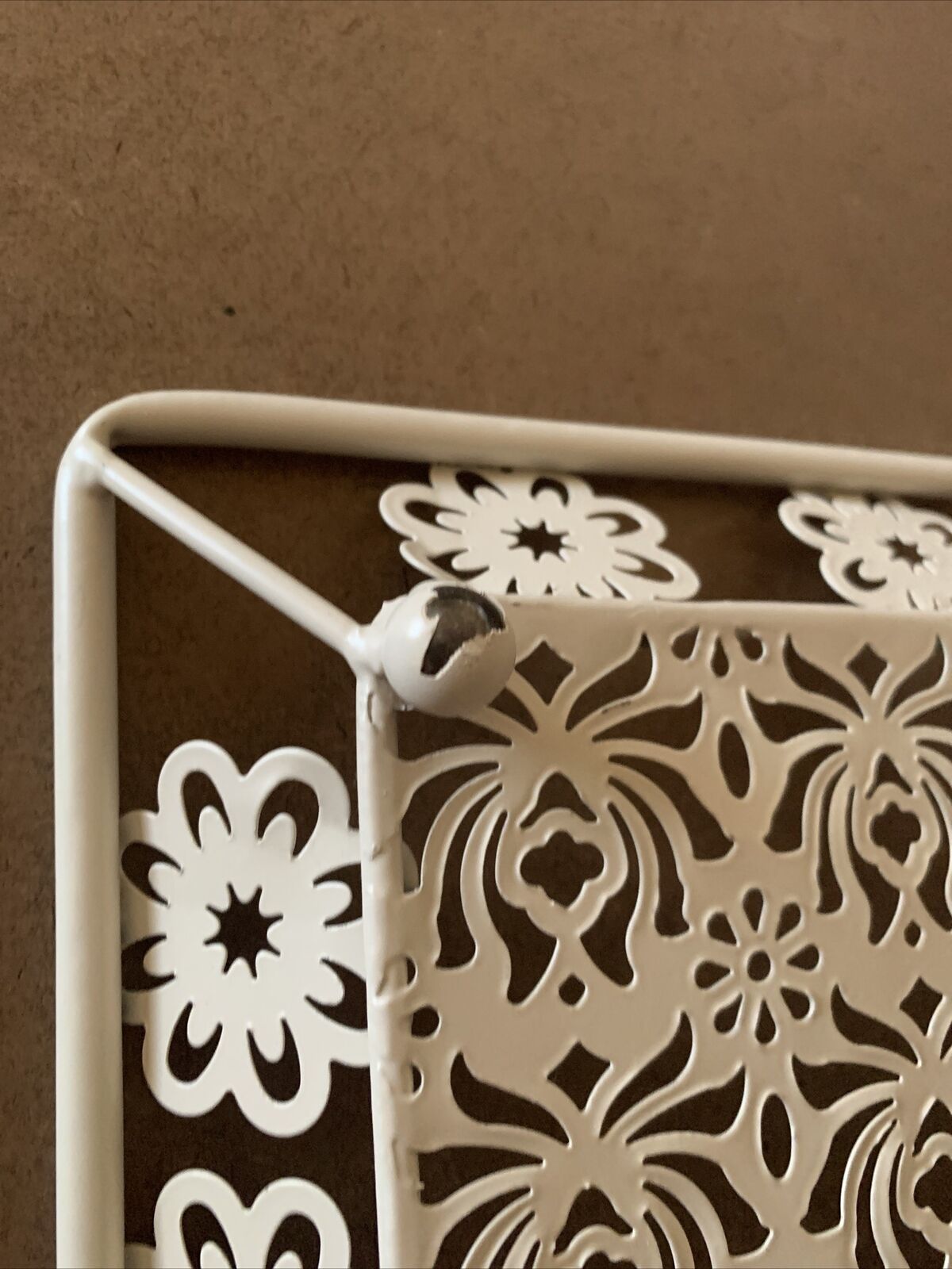 New SERVING TRAY ALSAIF CENTRE 49cm Off White Metal Laser Cut Rectangle Handles