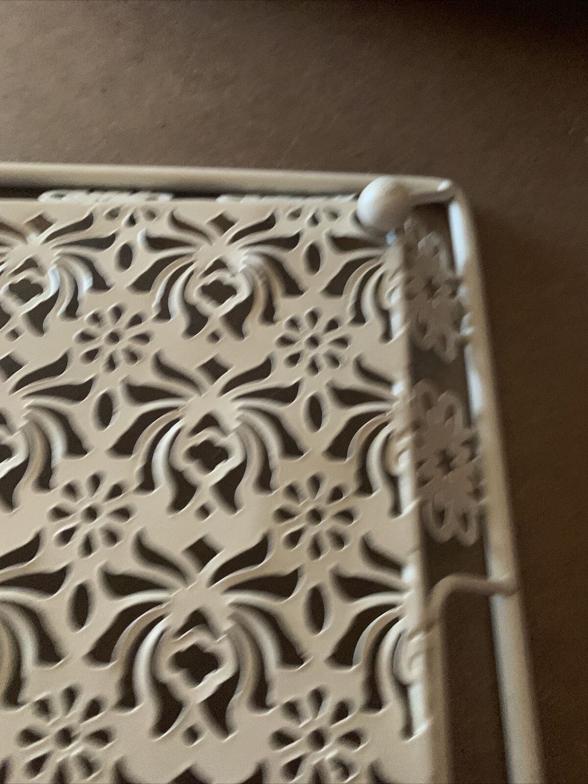 New SERVING TRAY ALSAIF CENTRE 49cm Off White Metal Laser Cut Rectangle Handles