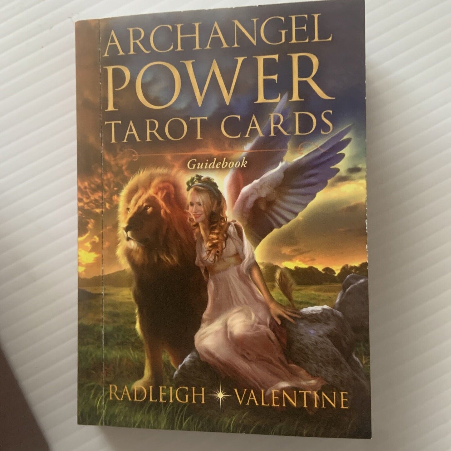 TAROT Cards Archangel Power 78 Card Deck & Guidebook Hay House Radleigh Valentin