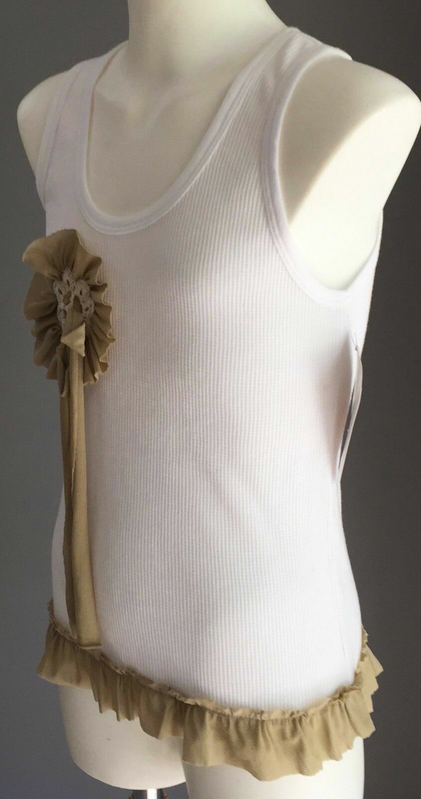 New Teen Girl BUBBLES & BUTTERCUPS Tank Top White w Khaki Floral Trim Size 14