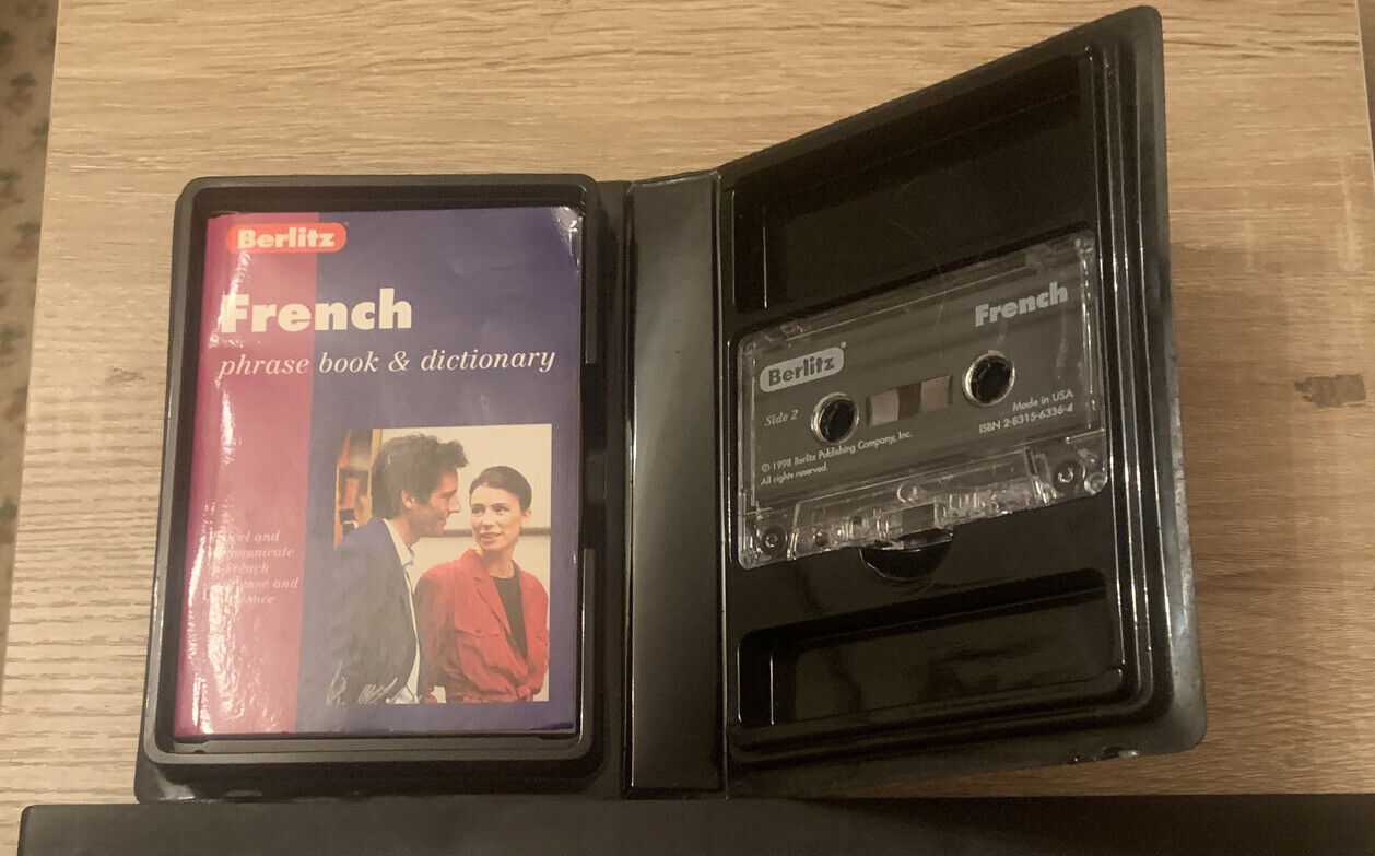 BERLITZ FRENCH Learn Cassette Pack Phrase Book 1998 Clam Shell Case Travel Pack