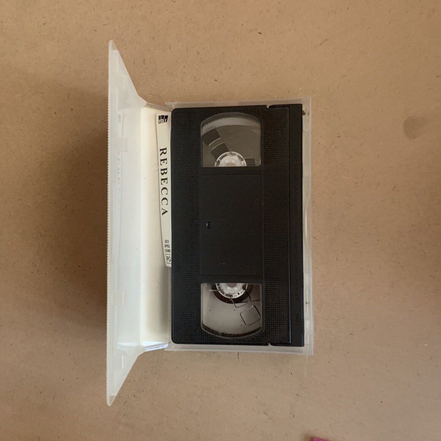 Vintage VHS REBECCA Video Cassette Tape Hollywood Lawrence Olivier Joan Fontaine