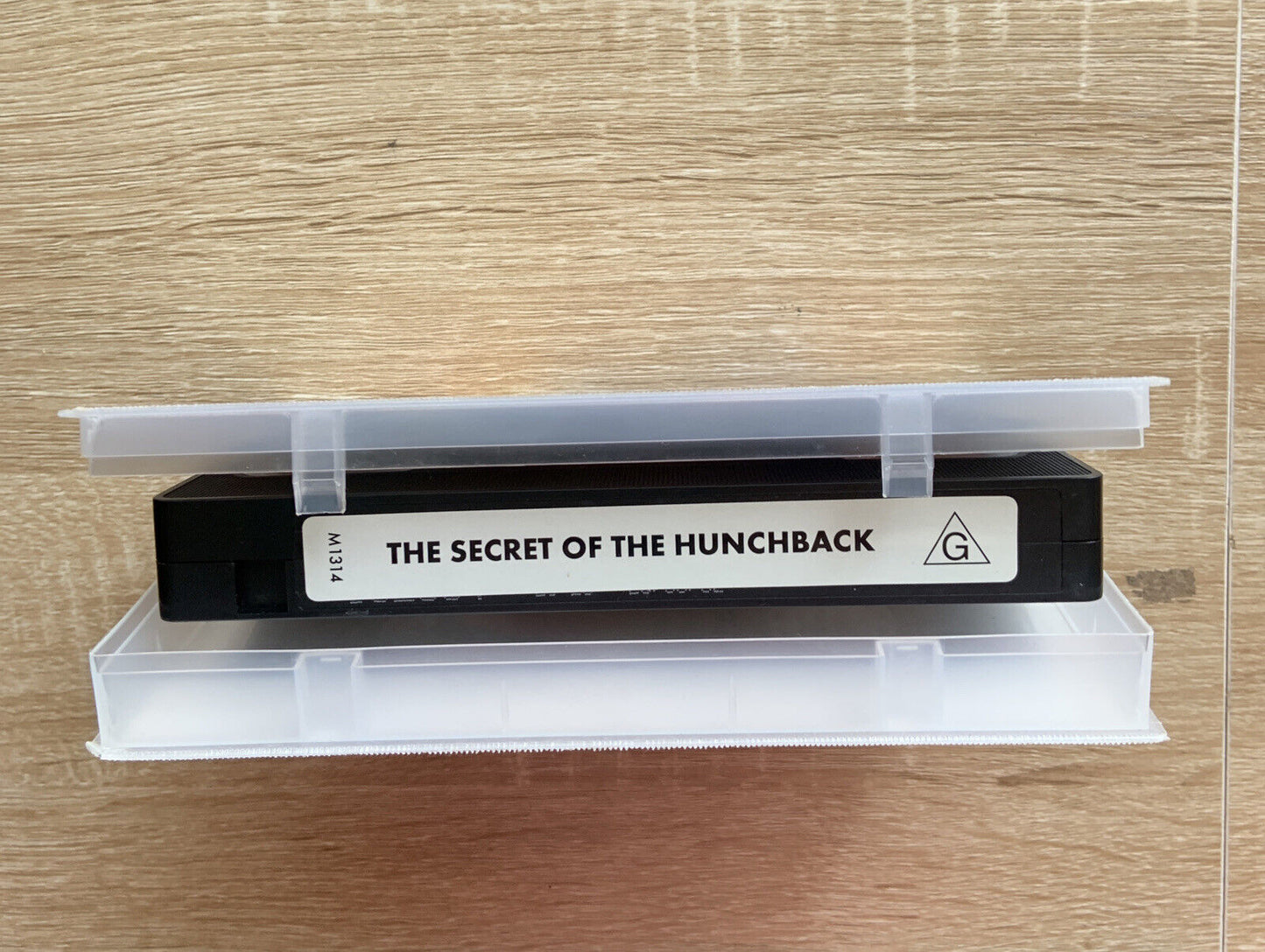 VHS THE SECRET OF THE HUNCHBACK Pal Video Tape Movie Childrens Animation