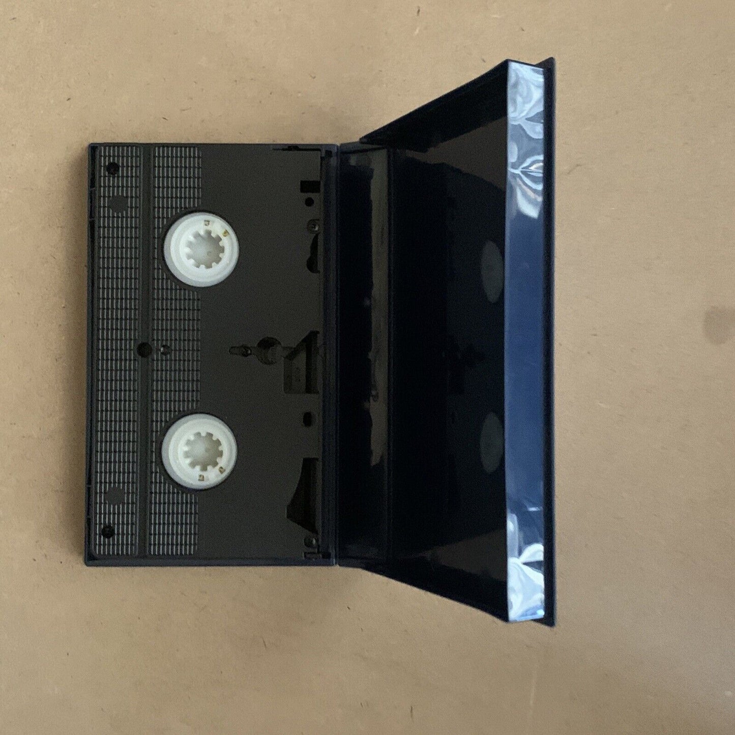 VHS TITANIC 1998 James Cameron Video Tape Cassette Hollywood DiCaprio Winslet