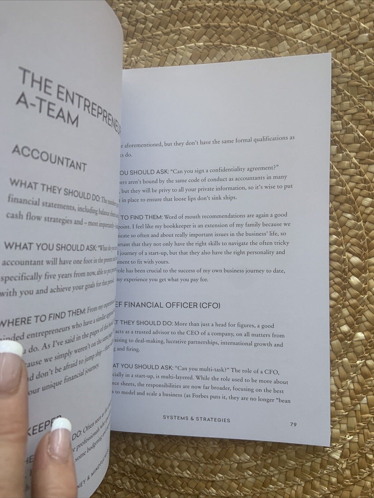 PB Money + Mindfulness Living in Abundance Lisa Messenger PB Book 2015 Australia