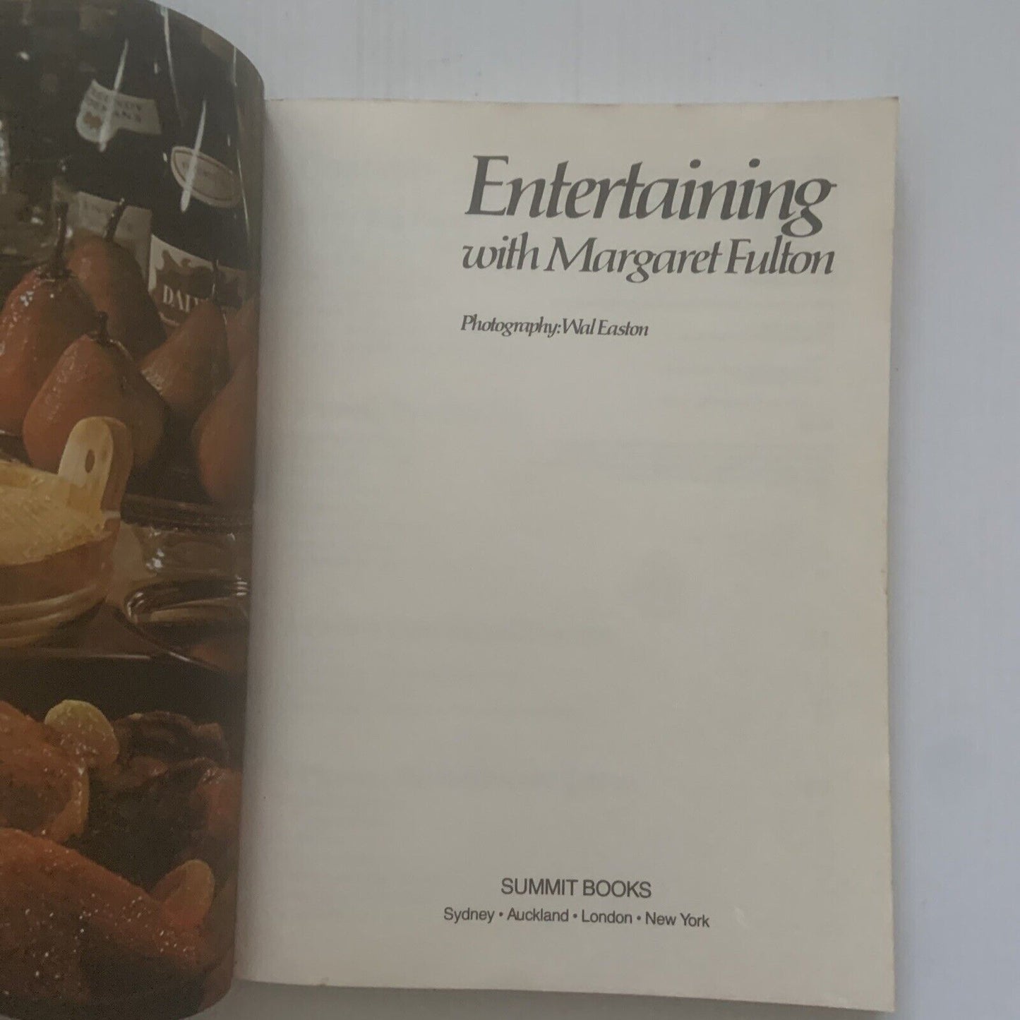 Cookbook ENTERTAINING with MARGARET FULTON Vintage Large PB Recipes 1980 Aussie