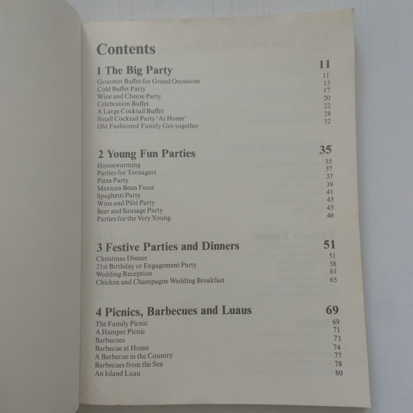 Cookbook ENTERTAINING with MARGARET FULTON Vintage Large PB Recipes 1980 Aussie