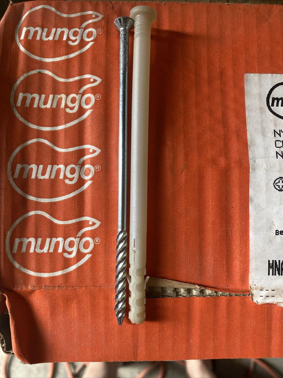 MUNGO MNA 8x140mm Nylon Nagelduebel Cheville Nail Plug Preassembled Box of 300