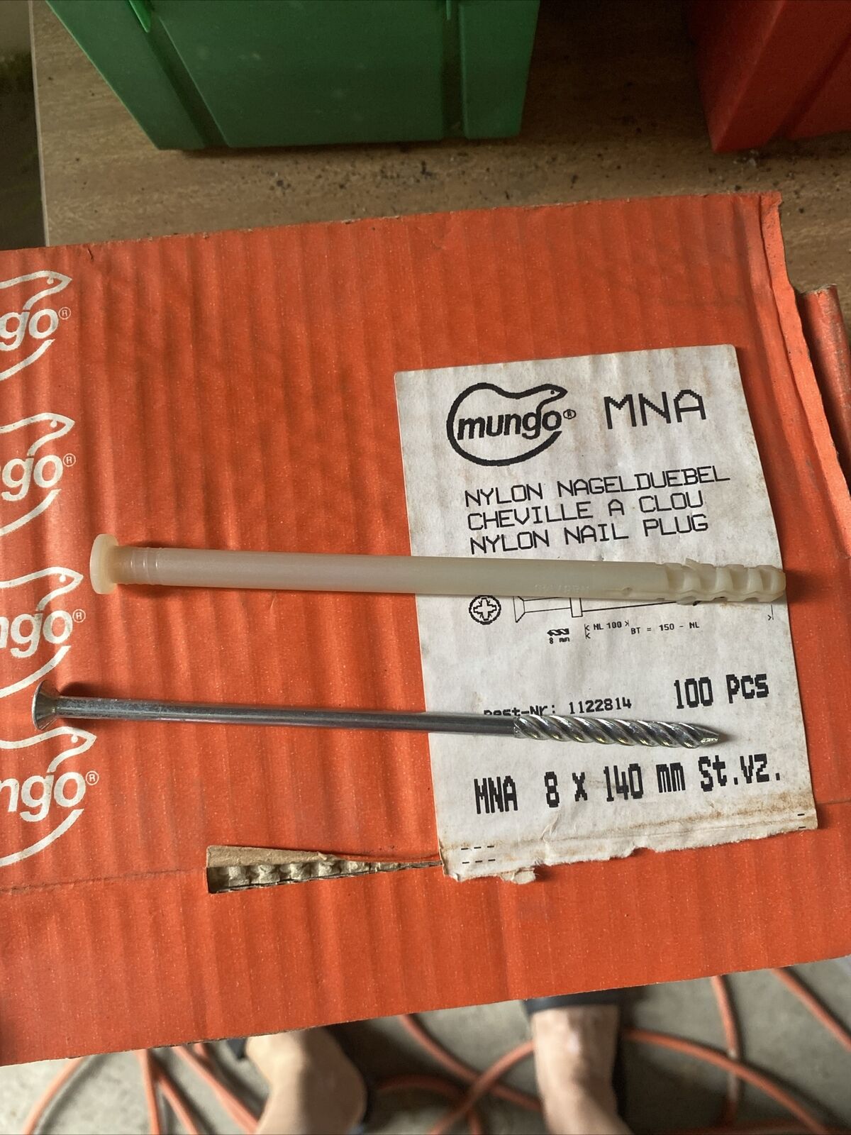 MUNGO MNA 8x140mm Nylon Nagelduebel Cheville Nail Plug Preassembled Box of 300