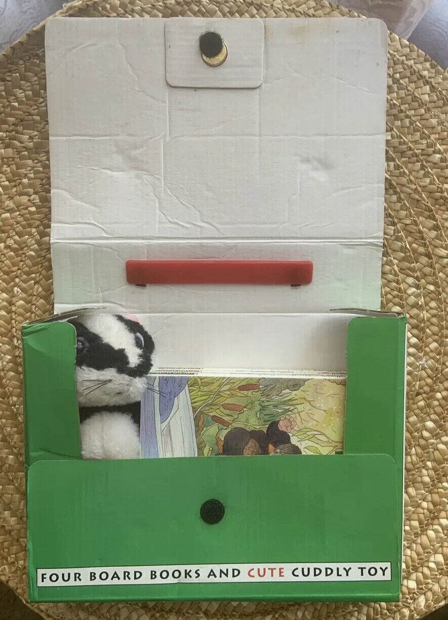 Plush Toy Badger WIND IN THE WILLOWS Little Treasury 4 Board Books Box 1996 Vtg