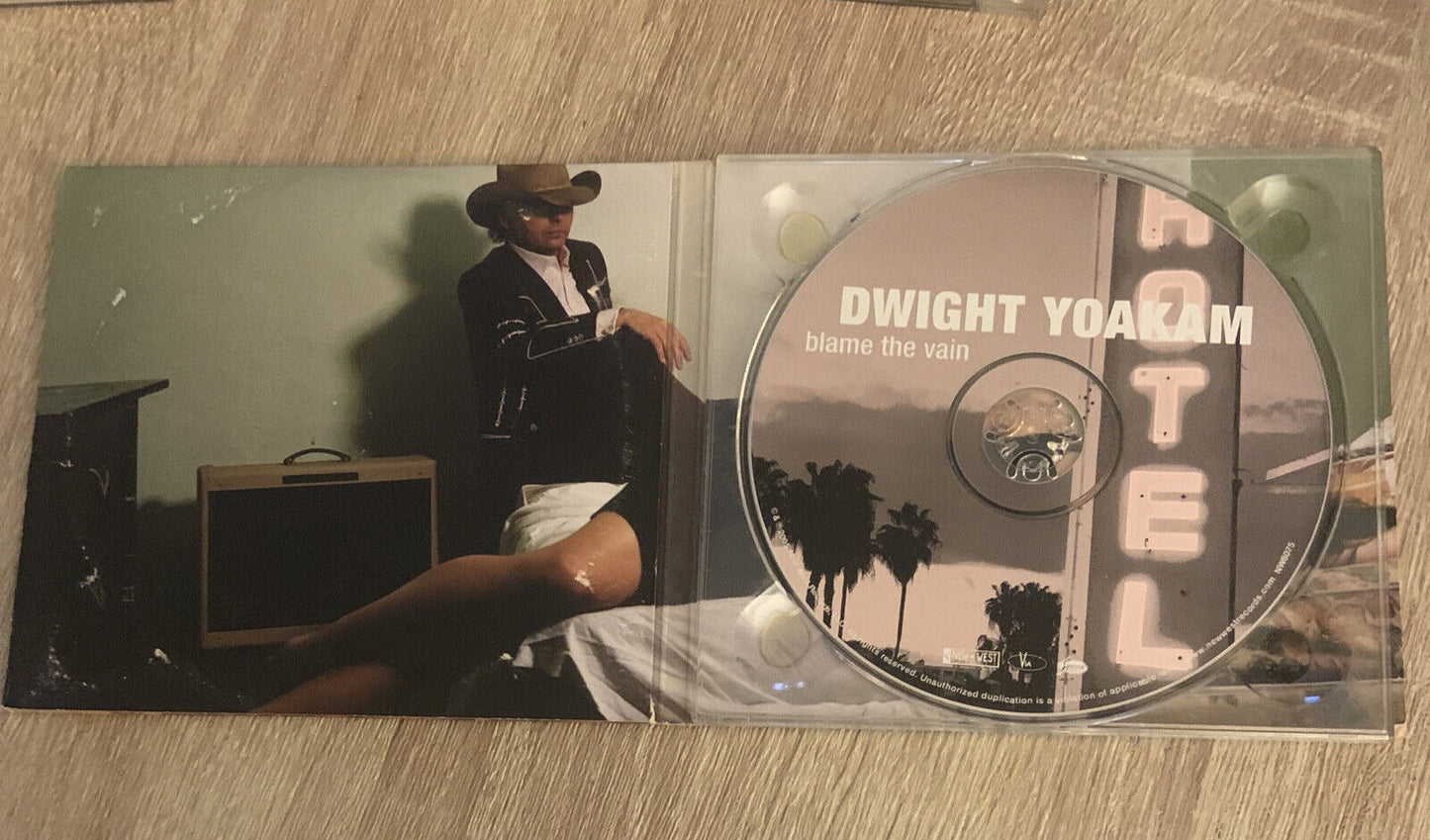 CD Dwight Yoakam Blame the Vain Audio Digipak Country Music