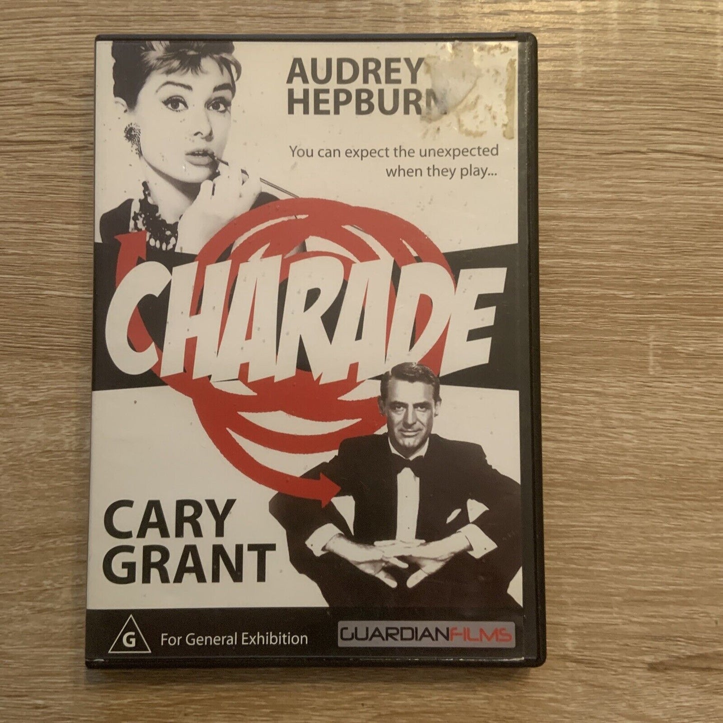 DVD CHARADE Audrey Hepburn Cary Grant Hollywood Movie R4 Dark Comedy Thriller