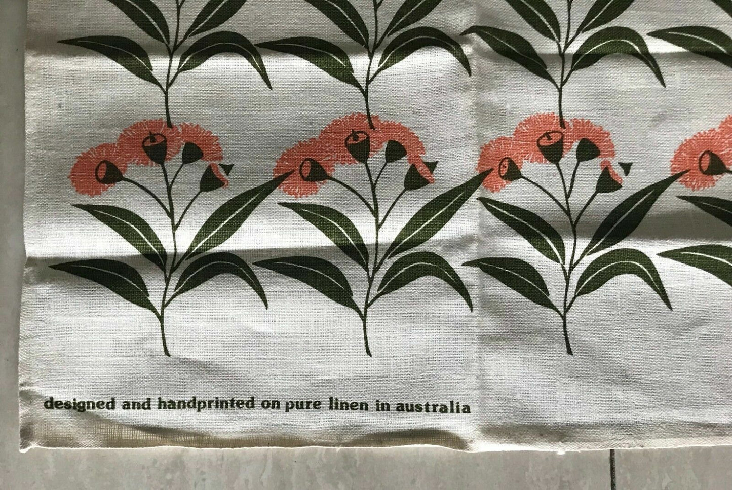 Vintage Tea Towel RODRIGUEZ Australian "Flowering Gum" Print Linen Souvenir NEW