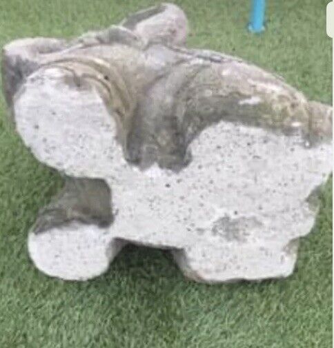 Vintage ELEPHANT Statue CONCRETE Figurine Solid Garden Patio Trunk Up 31x41 cm