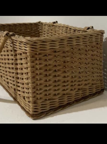 Wicker Basket Vintage 33cm Rectangular Woven Masonite base 2 Handle Hamper AE337