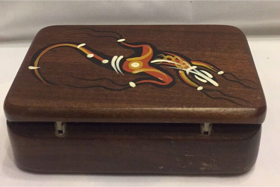 Vintage PLAYING CARD BOX 11cm HANDPAINTED indigenous IGUANA GOANNA hinged lid
