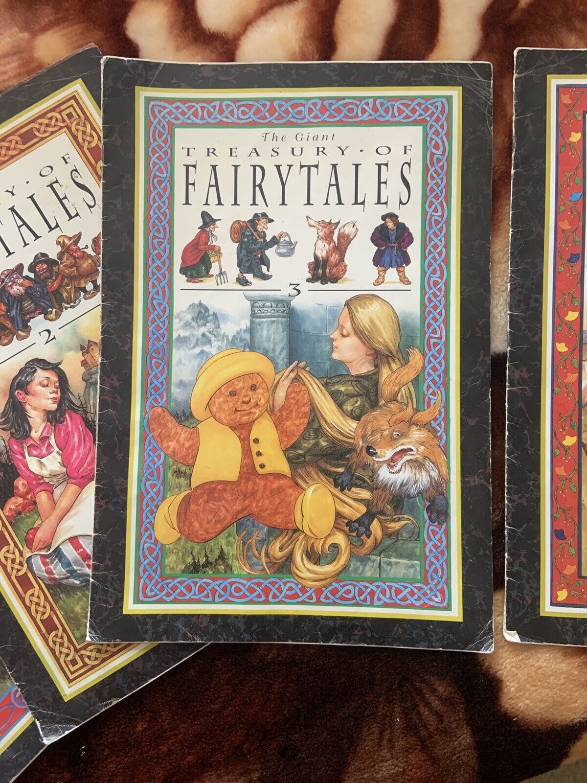 PB 4 Book Bundle The Giant Treasury of Fairytales See Pics For Stories 85 x 26cm