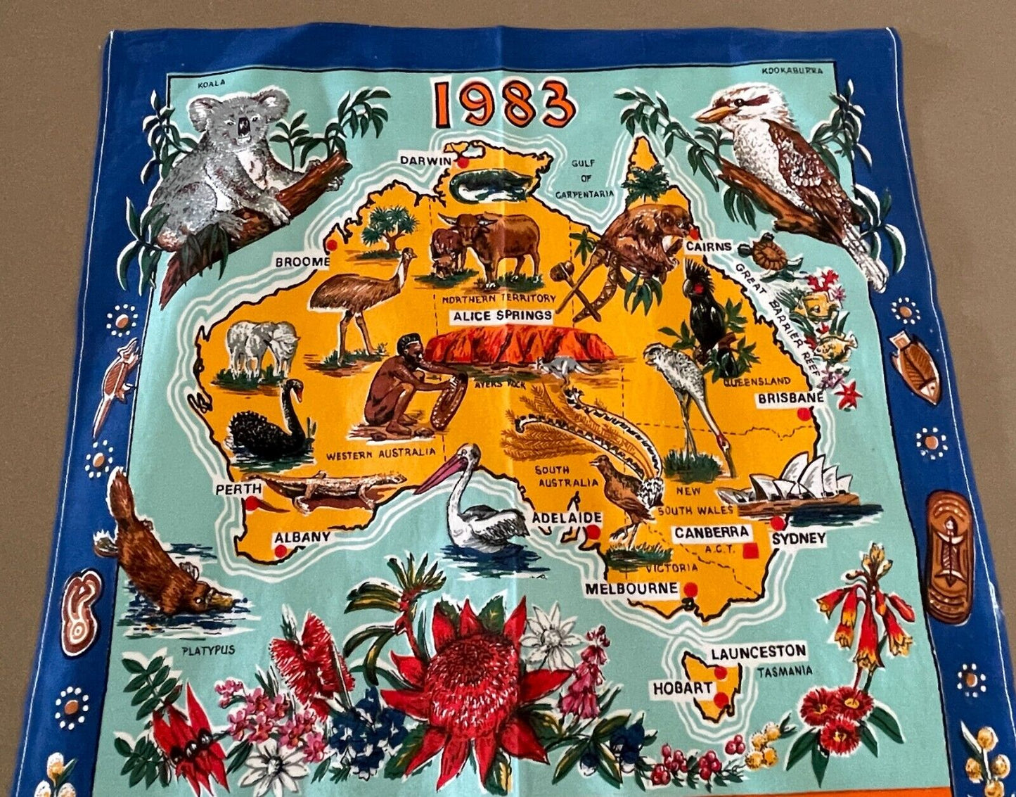 Vintage "1983" Tea Towel Australia Map Australian Animals Wildflower Print NEW