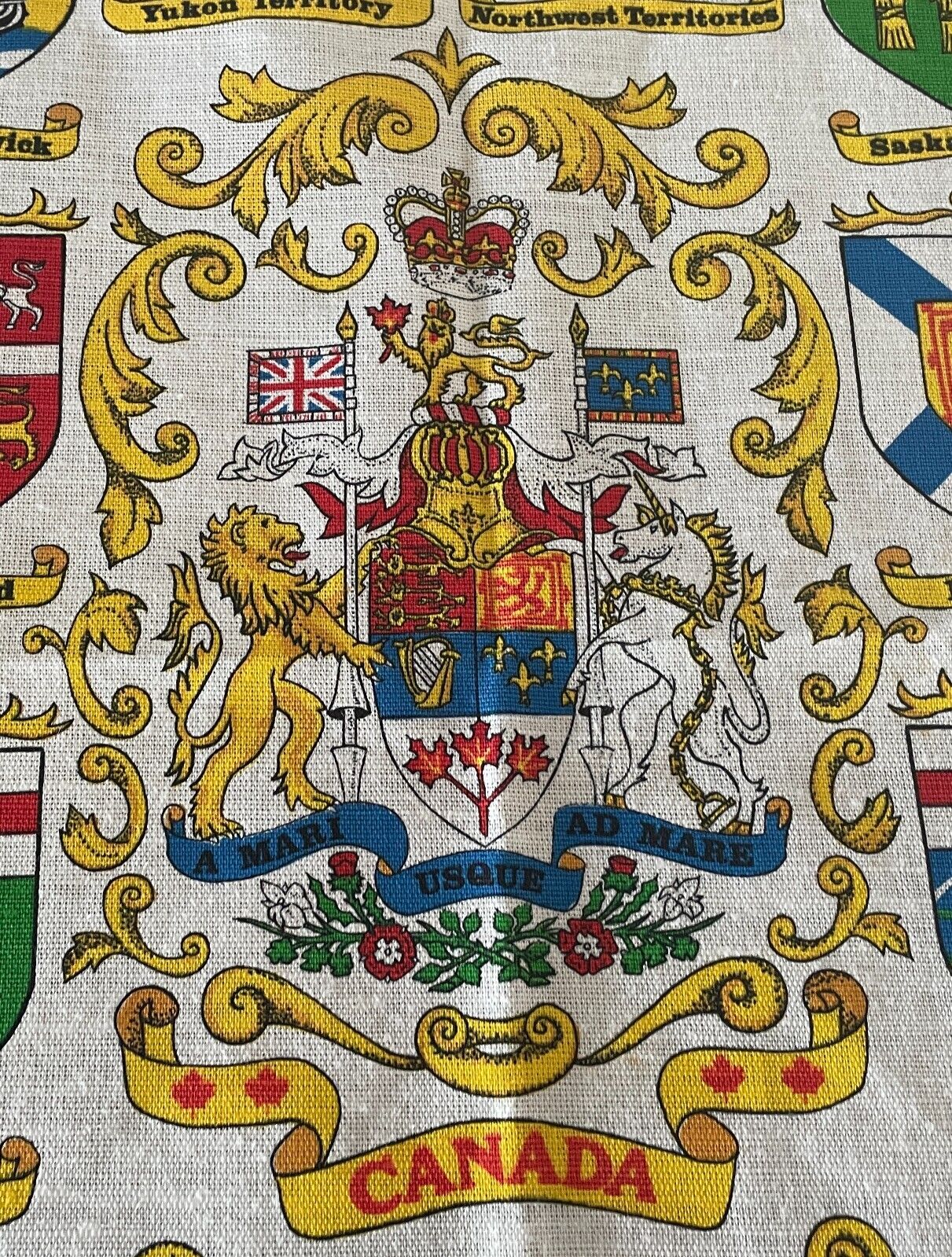 Vintage Tea Towel CANADA Provinces & Territory Crest Print Linen Blend Souvenir