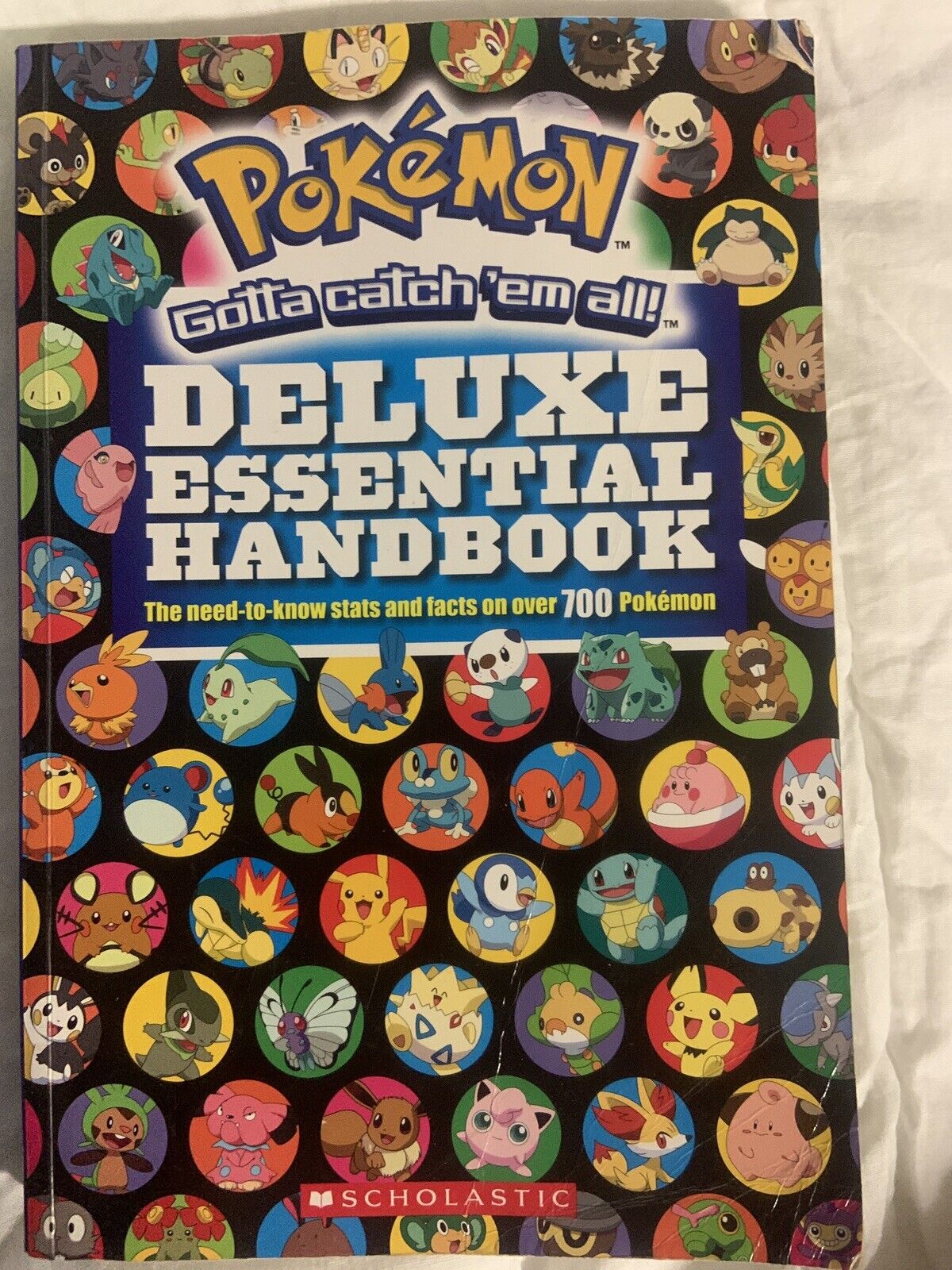 POKEMON GOTTA CATCH'EM ALL Deluxe Essential HANDBOOK 2015 Facts On 700 POKÉMON