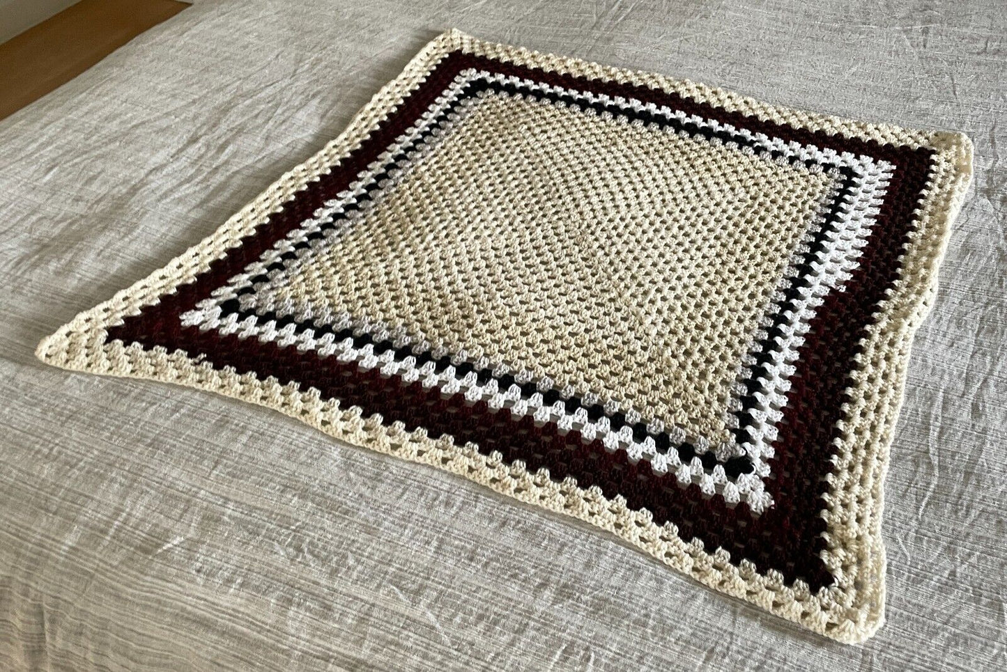 Granny Crochet Blanket Knit Cream Grey Black White Brown Border 88 x 98cm Afghan