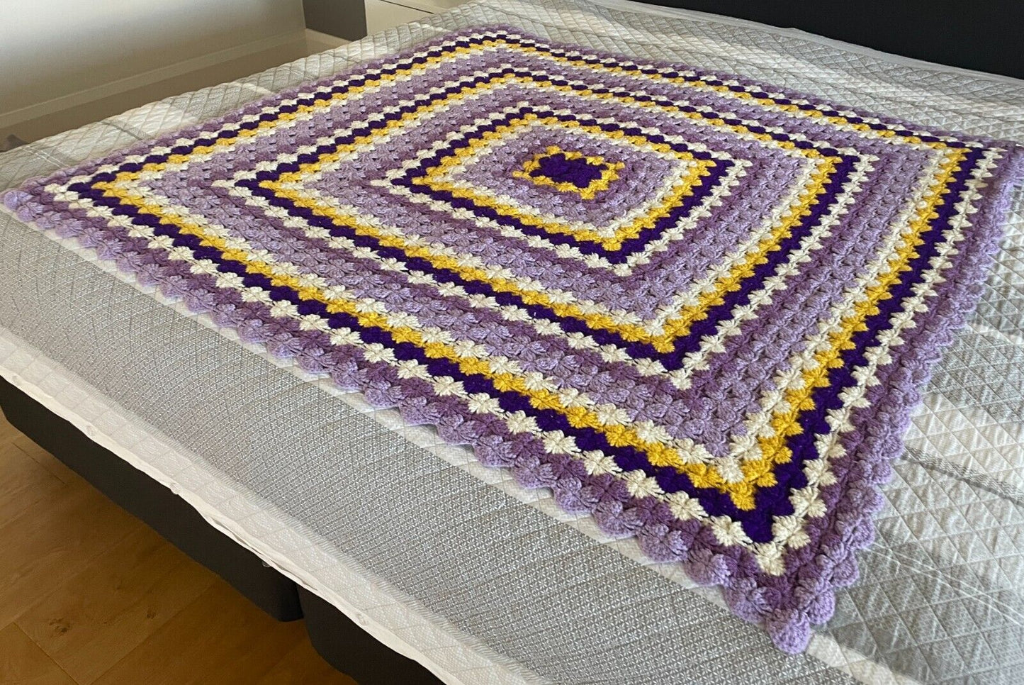 Granny Crochet Knit Blanket Colourful Handmade Afghan Throw 141 x 145cm Square