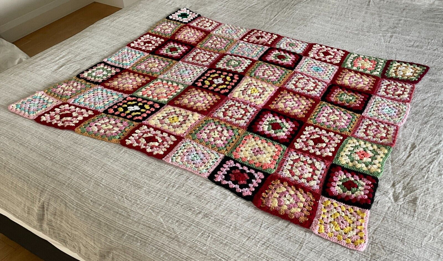 Handmade Granny Squares Crochet Blanket Multicoloured Knit Lap Rug 109 x 139cm
