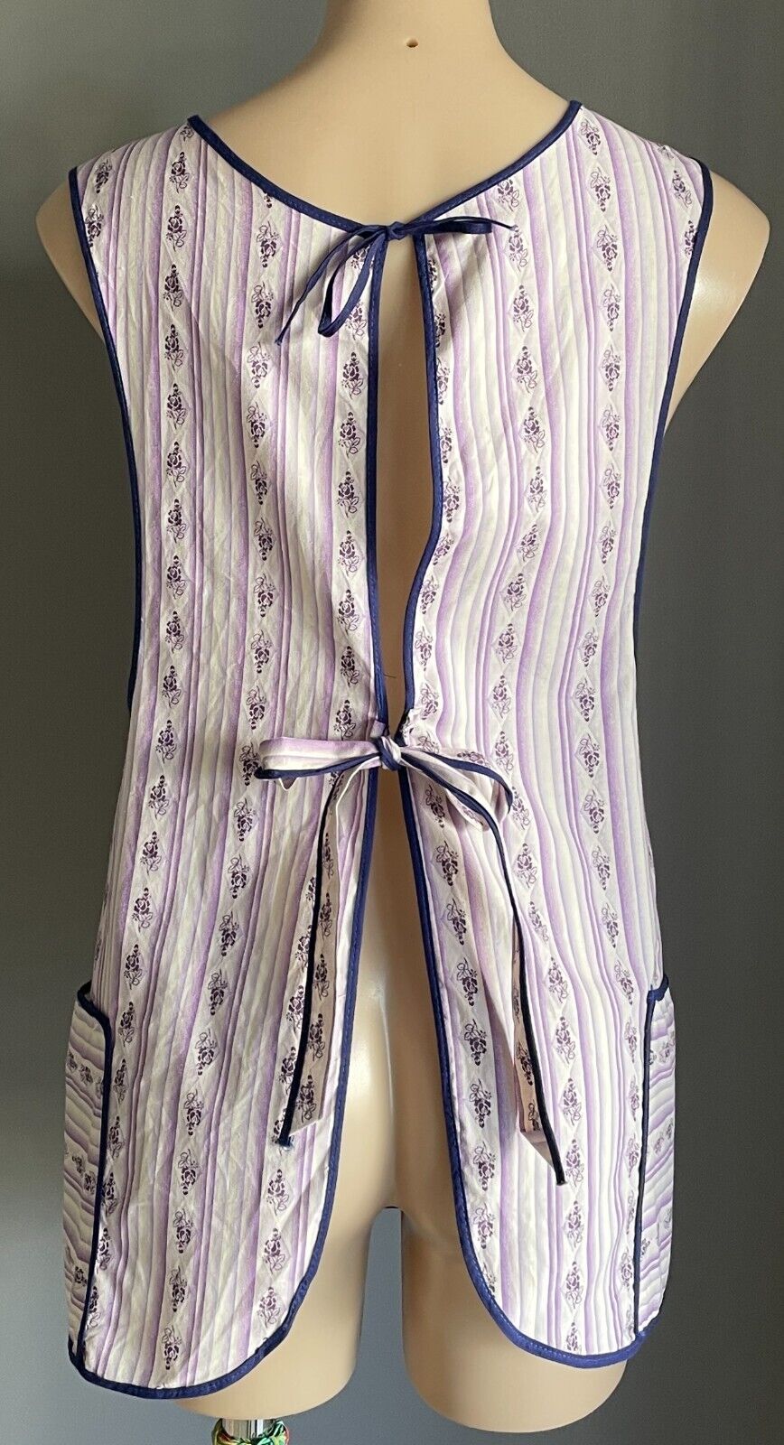 Vintage Apron Shades of Purple White Floral Cotton Retro 50's Housewife Pinafore