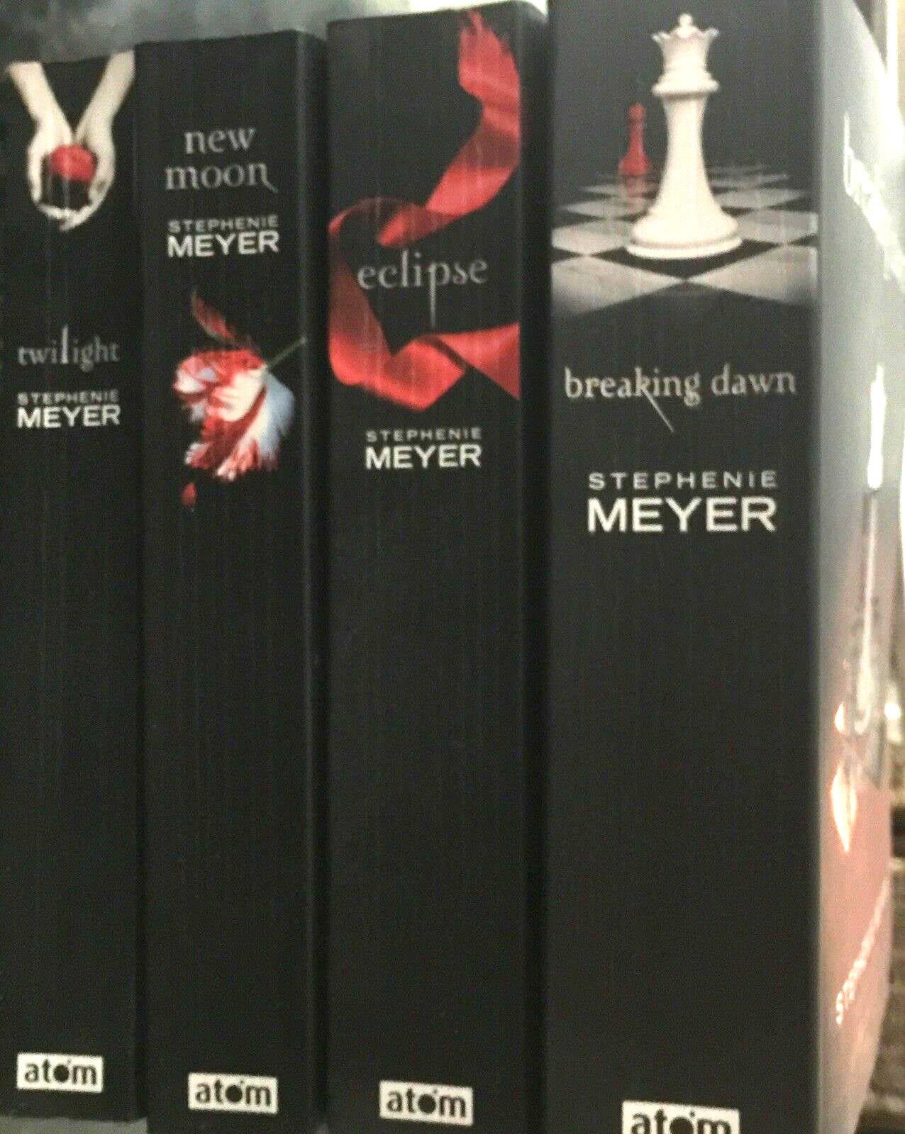 PB Books TWILIGHT SAGA Novel Series Stephanie Meyer 4 BOOK BUNDLE LOT