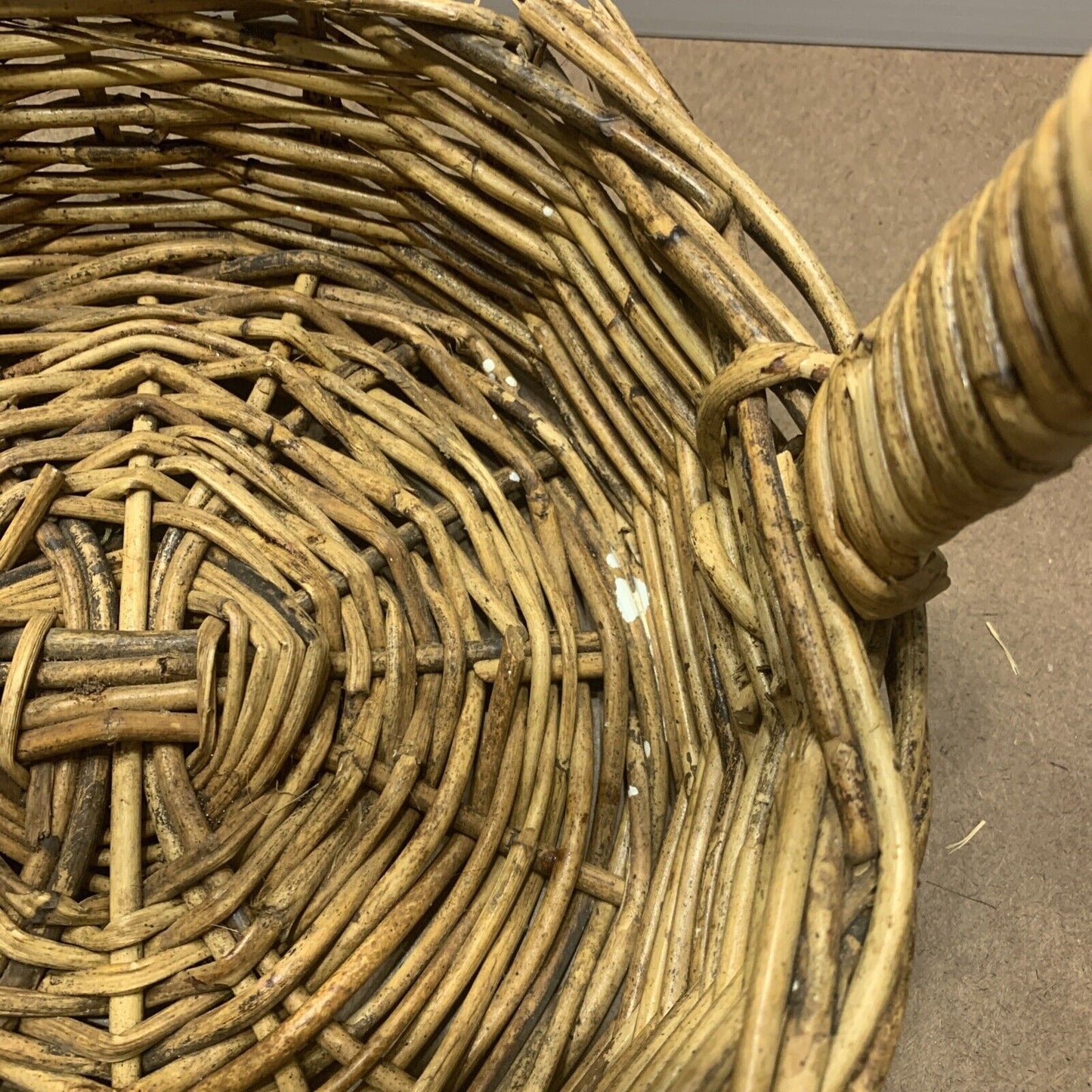 Rustic Market Basket Round 28cm Carry Flower Foraging Gift Hamper Decor Handle
