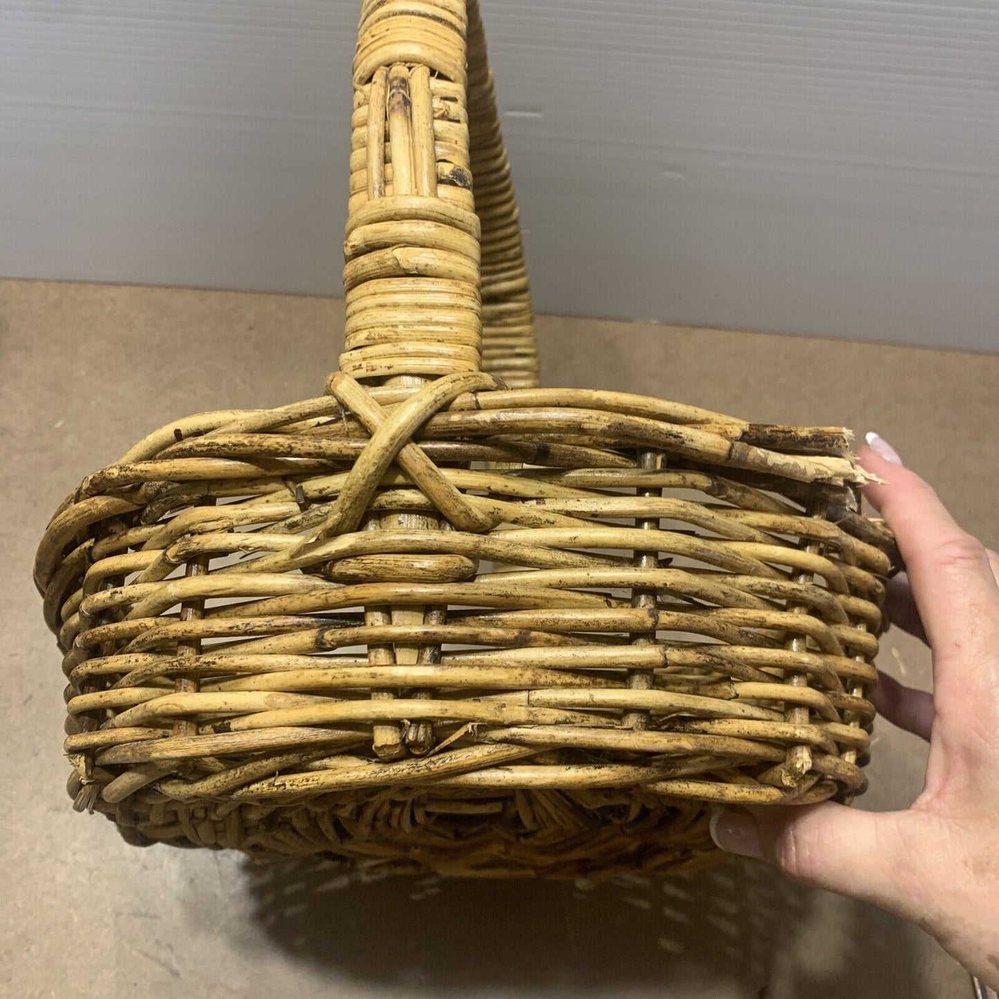 Rustic Market Basket Round 28cm Carry Flower Foraging Gift Hamper Decor Handle