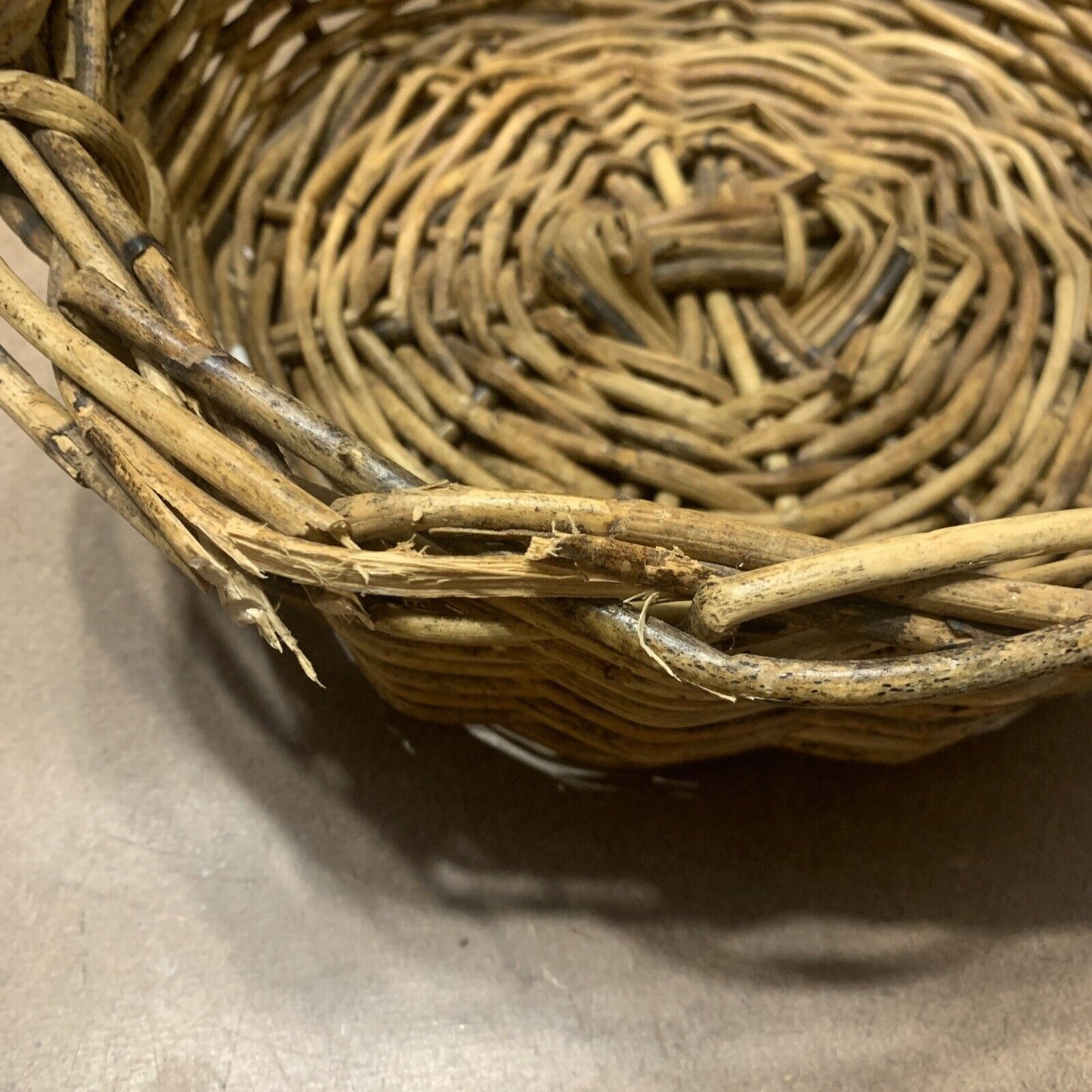 Rustic Market Basket Round 28cm Carry Flower Foraging Gift Hamper Decor Handle