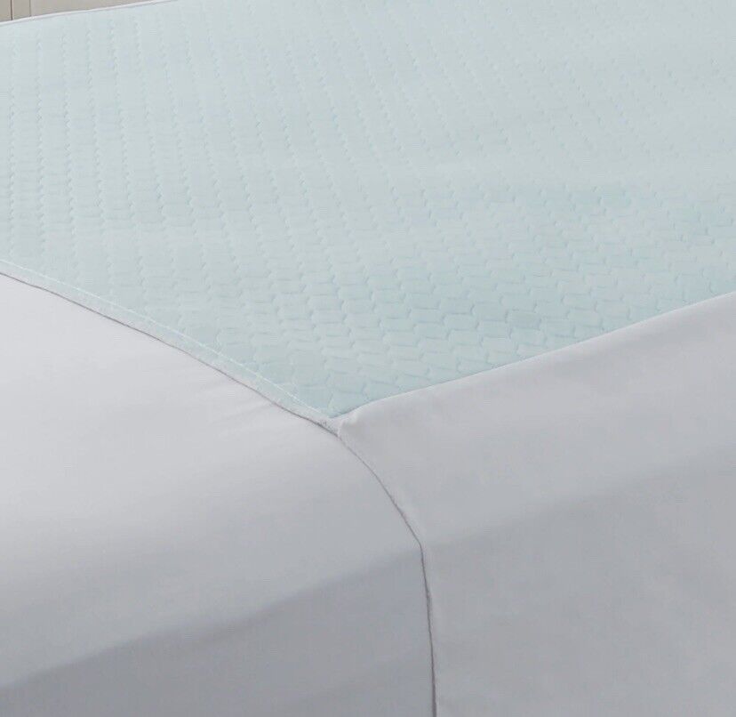 BUDDIES SMART Waterproof Bed Pad W Tuck Ins Single / King Single 90 x 100cm NEW