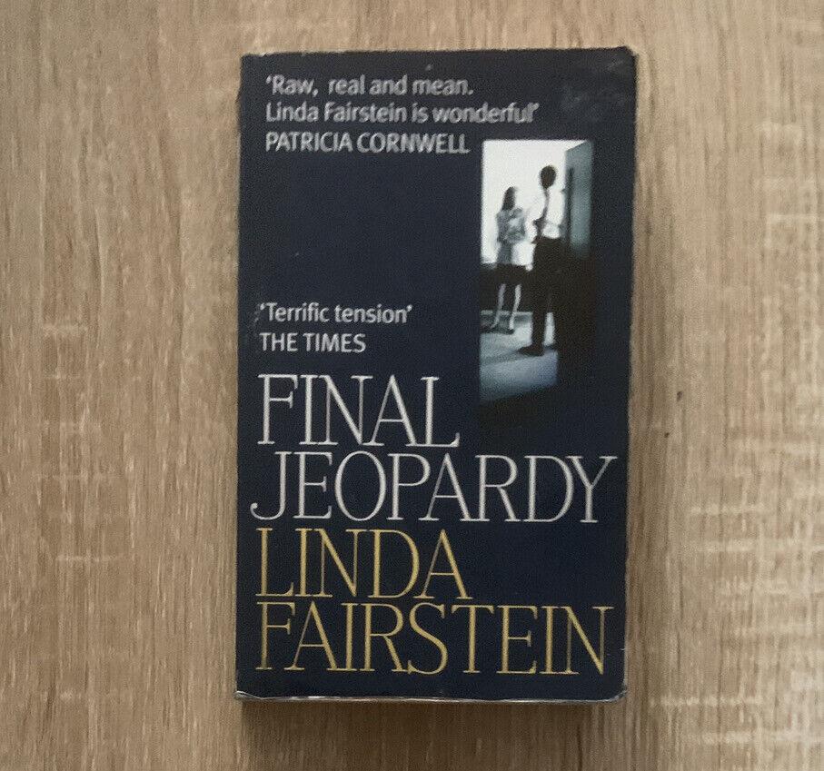 Fiction PB FINAL JEOPARDY By Linda Fairstein Mystery Crime Small Book 1997