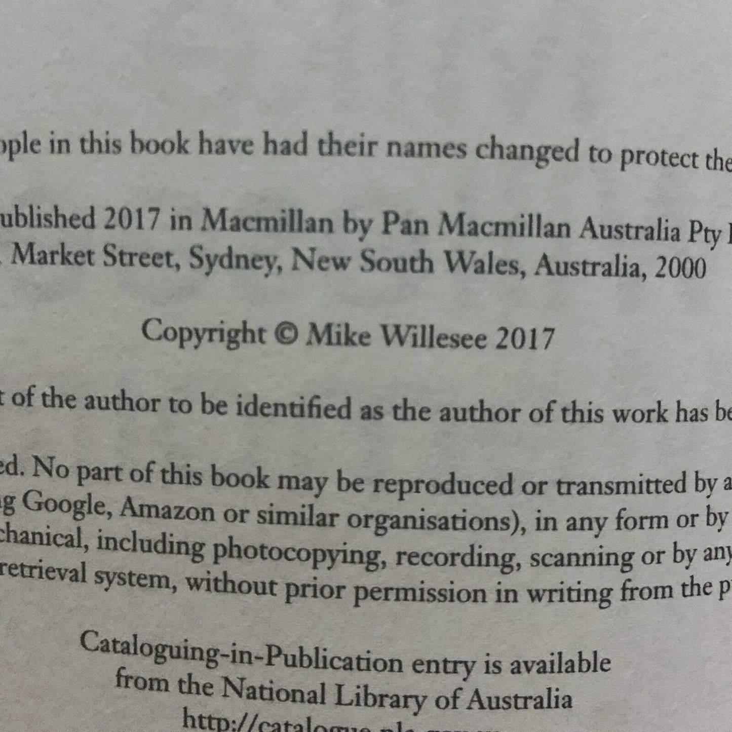 HC Book Mike WILLISEE Memoirs 2017 Australian Journalist Reporter Biography
