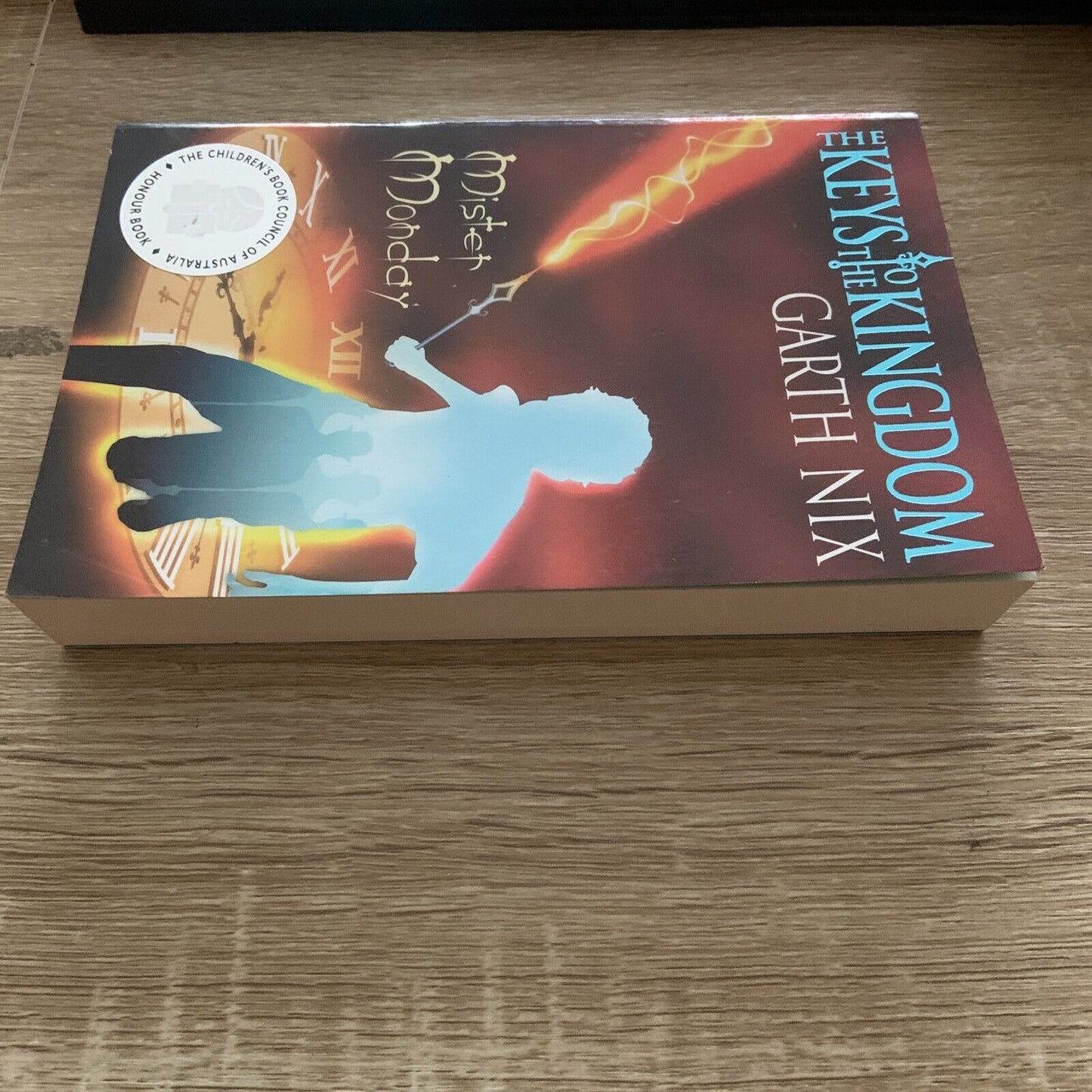 PB Book THE KEYS TO THE KINGDOM Mister Monday by Garth Nix 2003 NEW